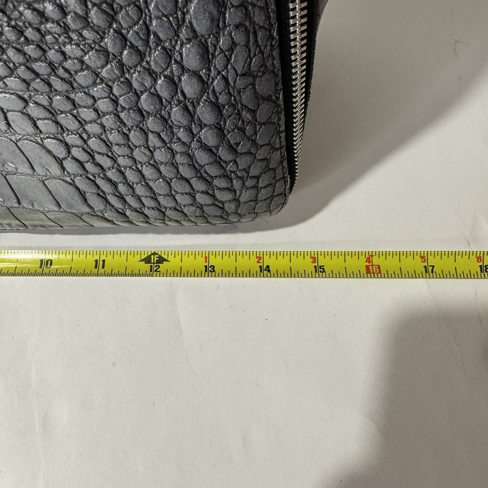 Claudia Firenze gray crocodile embossed genuine leather handbag. Made In Italy. - Picture 13 of 16